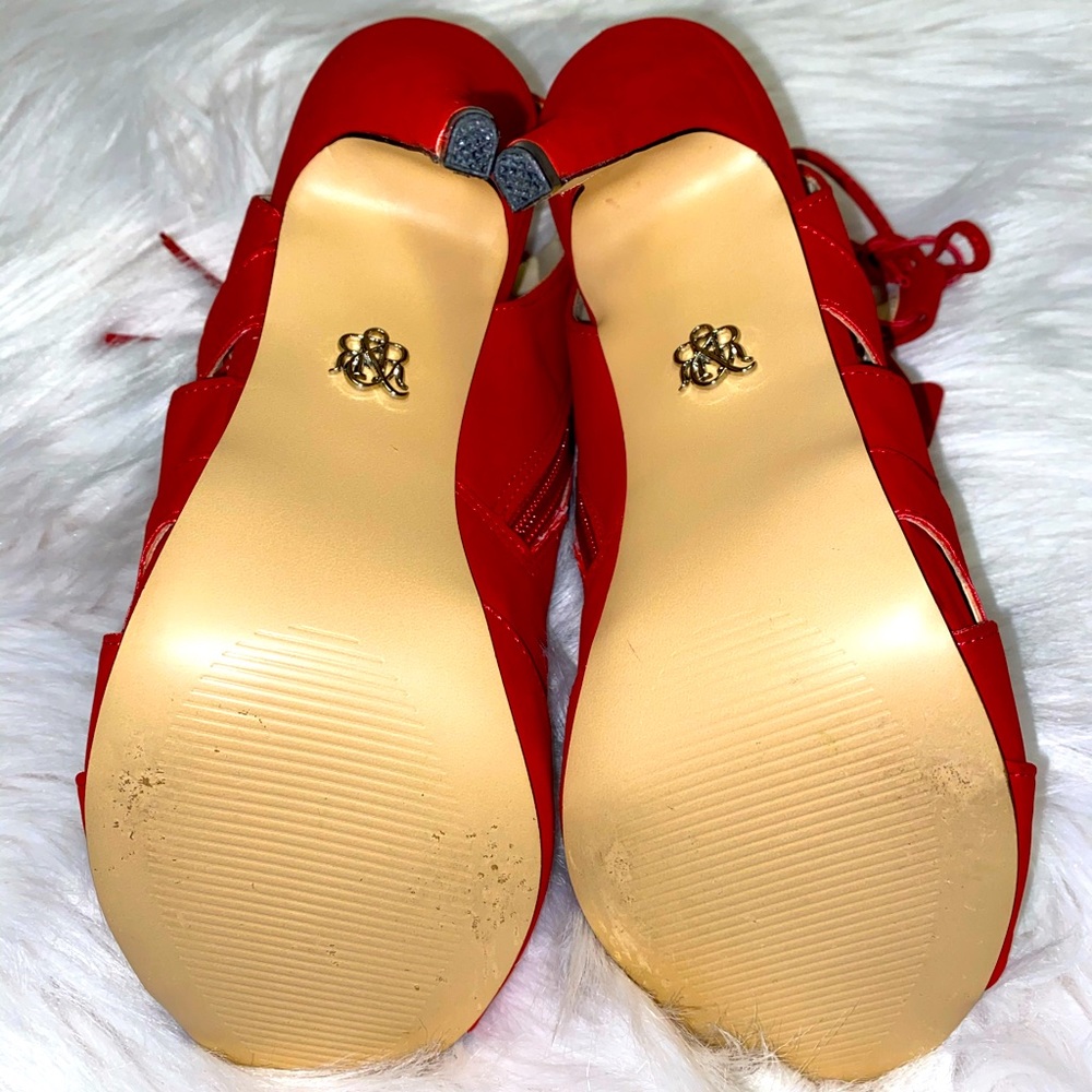 Red heels - Picture 4 of 4